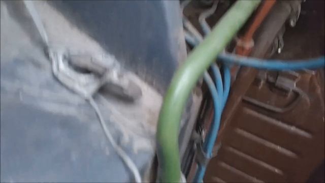 БМП -1  Моторно-трансмиссионное отделение.