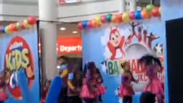 Wiggle dance ETCS I 2011 смотреть онлайн