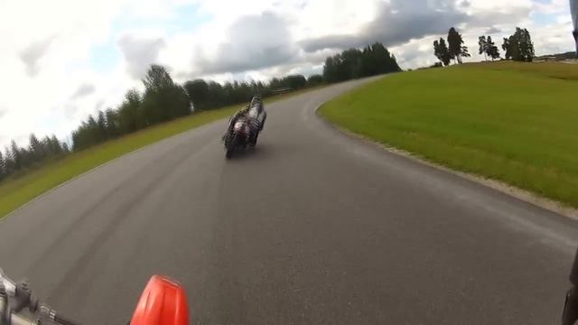 CR500 AF Supermoto vs Roadracers смотреть онлайн