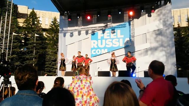 Ансамбль народного танца "Калинка" на FeelRussia 2016 Almaty смотреть онлайн