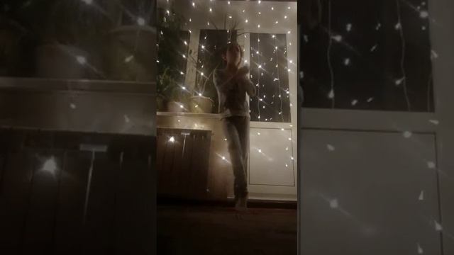 новогодний танец #мой тренд смотреть онлайн