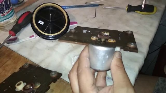 Катушечный Philips N7300, ремонт, пресловутые шестерни. Часть 3. Нужны ещё шестерни на двигателя. смотреть онлайн