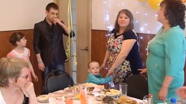 Супер! Классные слова! Вот как надо поздравлять родителей! смотреть онлайн