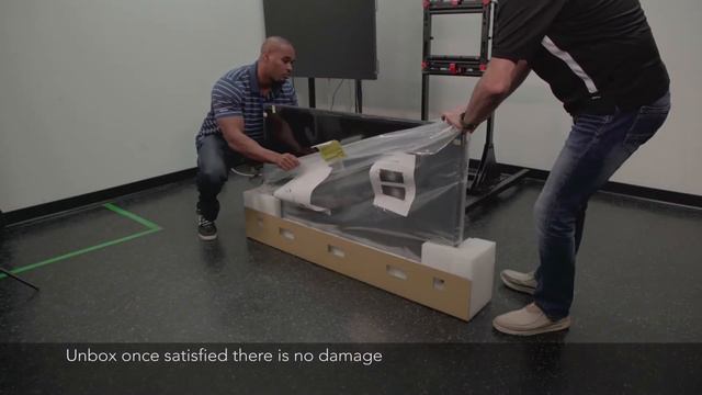 Unboxed – performance starts with the packaging for Christie Extreme Series LCD panels смотреть онлайн