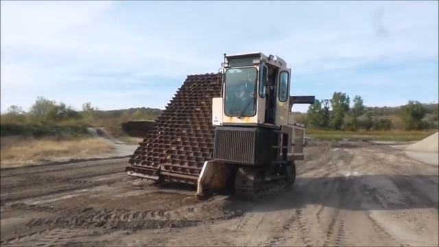 Scat 4833 Compost Turner смотреть онлайн