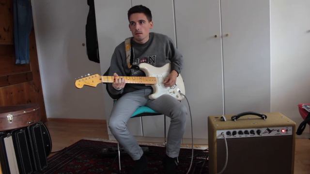 Carr Sportsman and a Fender CS 58' Stratocaster смотреть онлайн