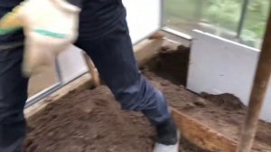 Обустройство новой теплицы.