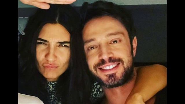 Комментарий известной поп-певицы «Tuba Büyüküstün» привел в ярость ее поклонников!.. смотреть онлайн