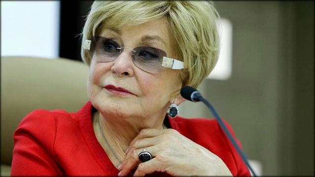 Для первой брачной ночи и медового месяца Ангелина Вовк и ее супруг подготовили замок XV века смотреть онлайн