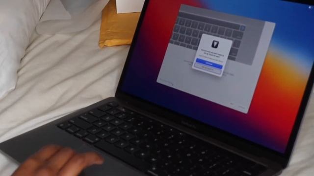 Unboxing And Customizing My NEW MacBook PRO 2020 13”  With BIG SUR + Cute Accessories