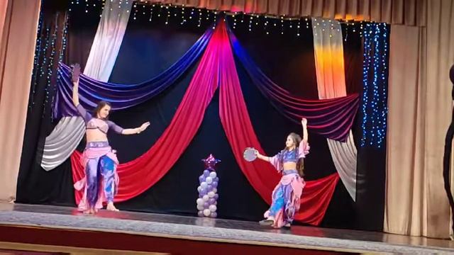Дуэт. Дочки Матери. Шоу Bellydance. Танец с бубном. Лауреат 1 степени. Восточные танцы в Донецке смотреть онлайн