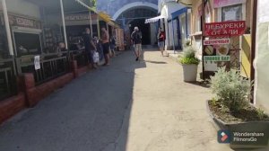 Крым 2021. Санаторий Славутич Алушта. Дорога с пляжа через туннель.