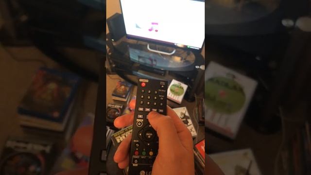 The Mechanics Of Playing An CD On An Blu-Ray Player... смотреть онлайн