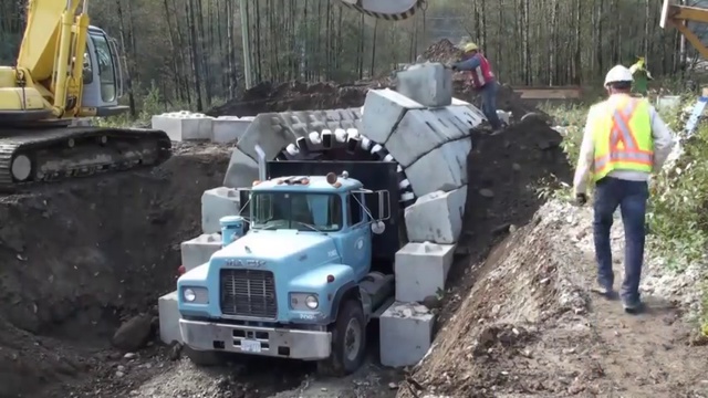 Как построить круглый гараж без цемента смотреть онлайн