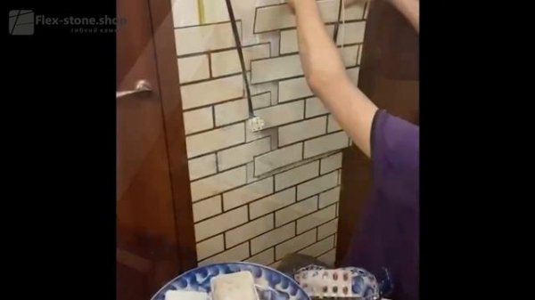 Flex Stone — монтаж гибкого кирпича в загородном гостевом домике