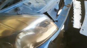 Рено Сондеро ...замена фар.