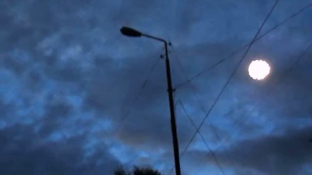 Пьяный снимает салют. Прикол смотрите до конца. Ржачь!!!! смотреть онлайн