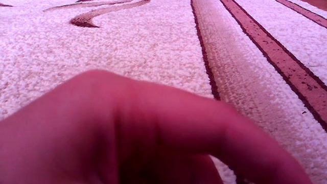 Как сплести брелок из резинок ( помпон)