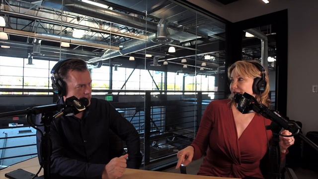 CMO Suite - Dea Lawrence Highlight #1 смотреть онлайн