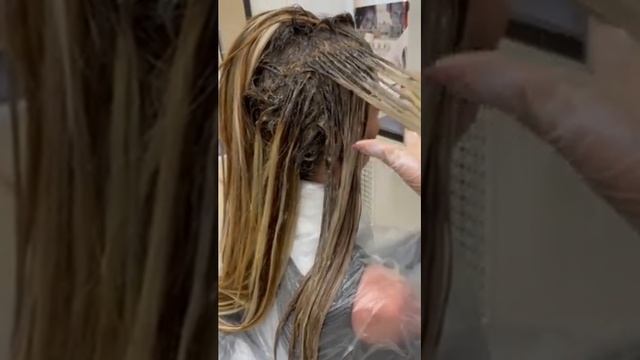 Окрашивание нарощенных волос в Москве круглосуточно в салоне красоты Dozari смотреть онлайн