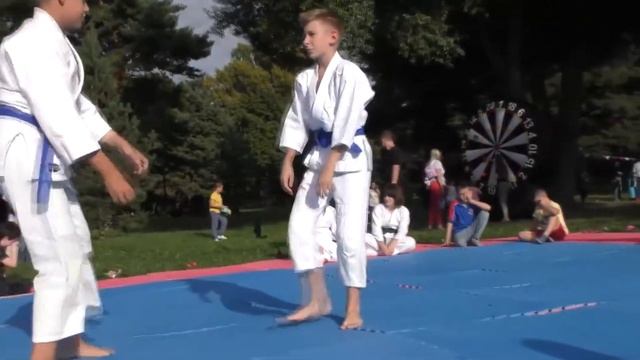 «На пути слияния с жизненной энергией»: Открытая тренировка по айкидо прошла в районе Царицыно смотреть онлайн