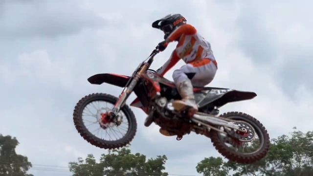 EXCEL 100 BALAP RIZQY MOTORSPORT LAMPUNG SERI 2 Ft. BSM313 | LAMPUNG SELALU PUNYA CERITA‼️ смотреть онлайн