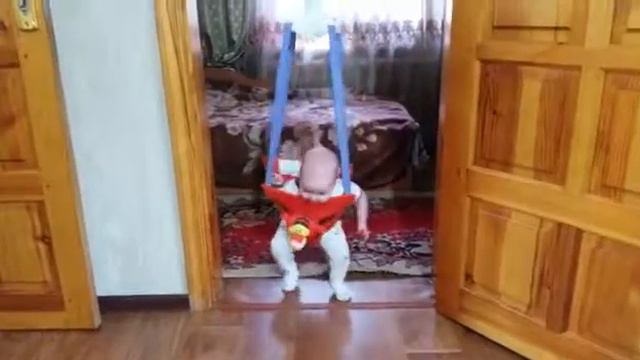 И все теже прыгунки Тигра смотреть онлайн