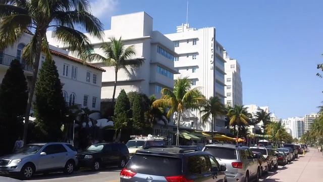 Gianni Versace's Miami Mansion Villa by Barton G. Ocean Drive Miami Beach USA смотреть онлайн