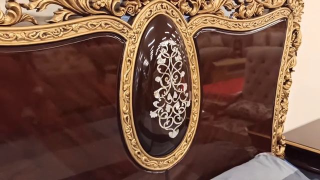 Hybrid Crafted Solid Wood, Imported MDF & Stone Inlay Deco Polish Golden & Dark Brown Bedroom Set смотреть онлайн