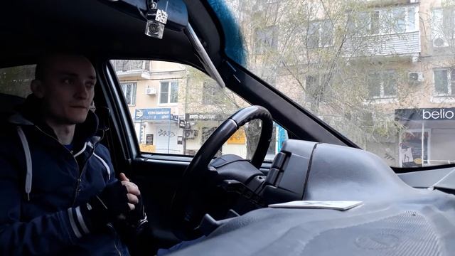 ВАЗ 2110. ДЁРГАЕТСЯ НА ХОДУ, ТРОИТ, ГЛОХНЕТ? смотреть онлайн
