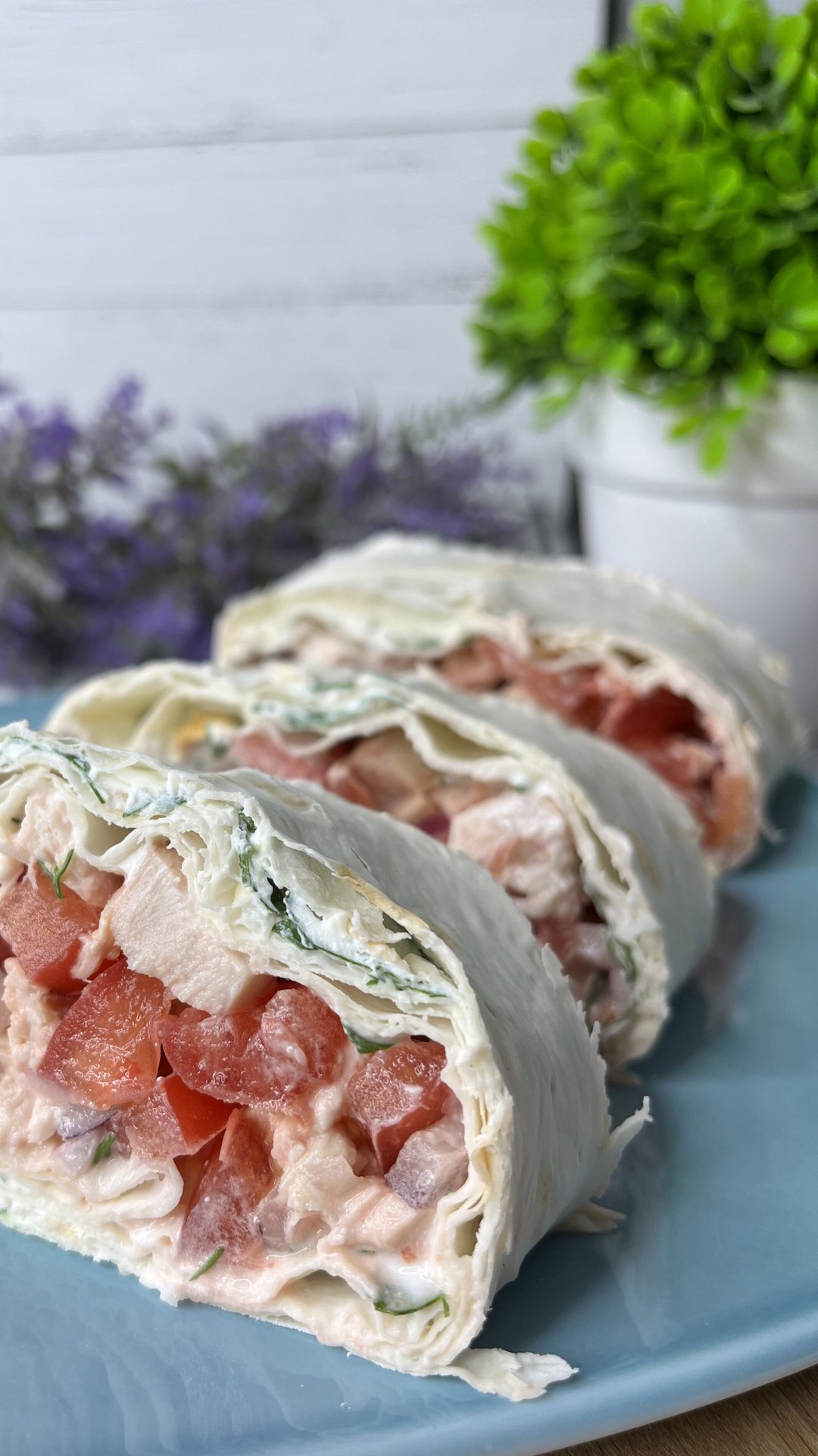 РУЛЕТ ИЗ ЛАВАША ПО-ГРЕЧЕСКИ