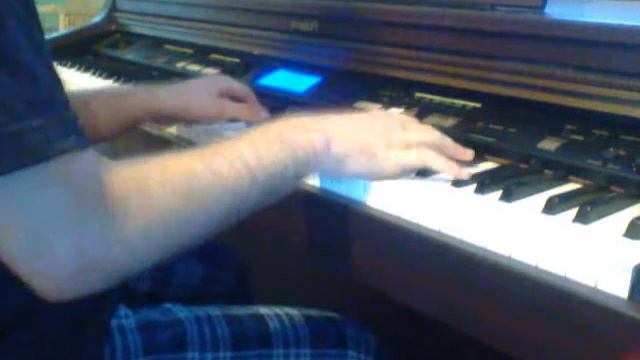 Roland KR-103 Piano смотреть онлайн
