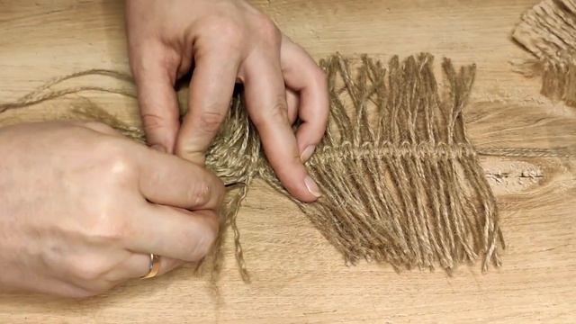 Панно из джута. Листья из джута.