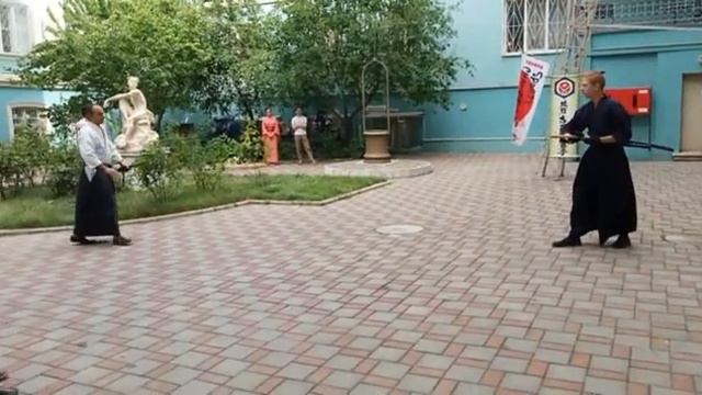 "Япония: искусство воина". Фрагмент выступления клуба Канкиро. Часть 8. Мотобу Рю Моиди Батто-дзюцу смотреть онлайн