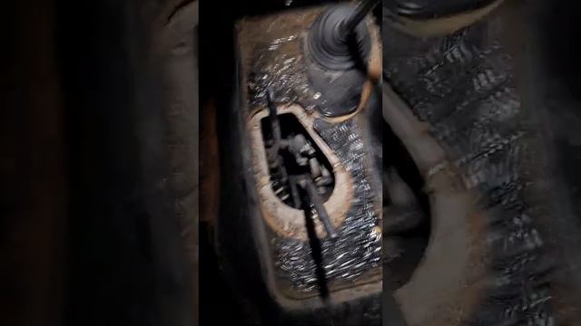 Помогите не включается блокировка на ниве 4х4