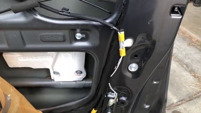How to Change Passenger Front Door Lock Actuator on 2007-2012 Toyota 4Runner смотреть онлайн