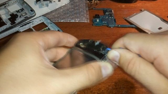 Ремонт Samsung Galaxy Grand 2 G7102 Замена тачскрина и в последствии дисплея смотреть онлайн