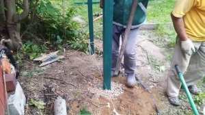 Утрамбовка (забутовка) столбов щебнем