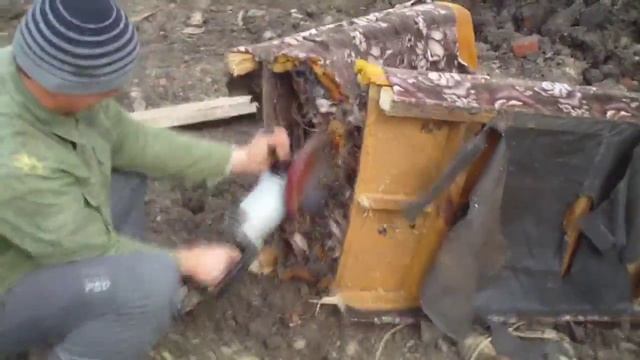 Лучший способ избавиться от старого дивана :)) смотреть онлайн