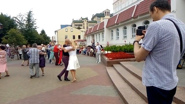 Брест. Бал на Советской. Виктор и Ольга . 30.07.22г. смотреть онлайн