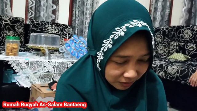Reaksi Mama Cantik saat diruqyah Ternyata?  Love Rejected Shamans Act From The Four Directions