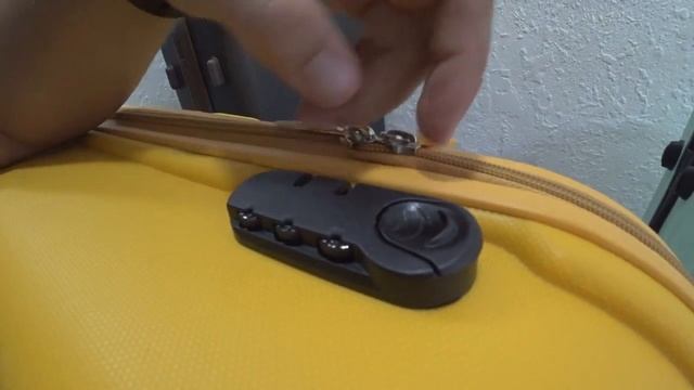 Как открыть кодовый замок чемодана,если код не работает или забыли код! смотреть онлайн