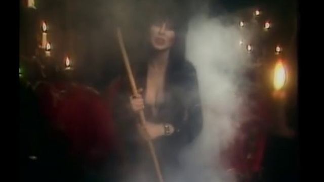 Elvira Mistress Of The Dark Guide to Making a Man смотреть онлайн
