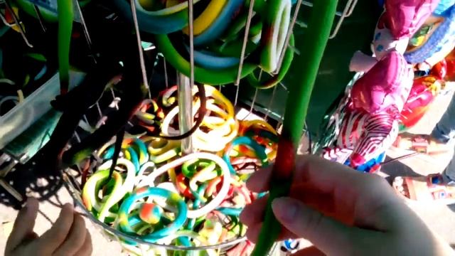 Резиновые змеи/Silicone snakes смотреть онлайн