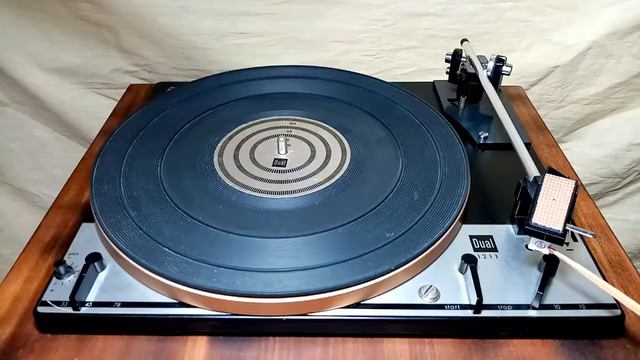 Dual 1211 Turntable смотреть онлайн
