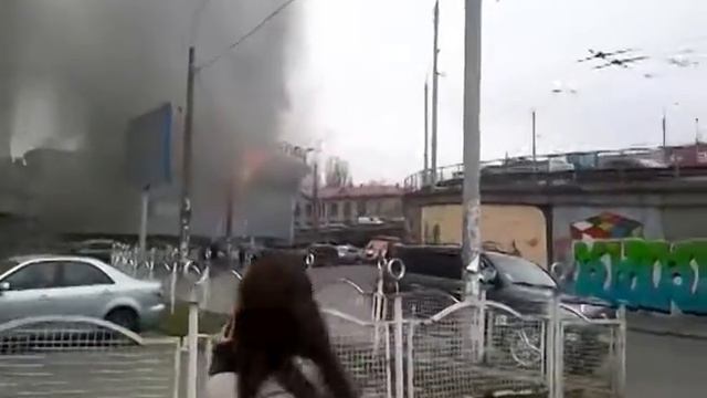 Пожар Сбербанк России. Киев. Шулявка. 16.11.2012 смотреть онлайн