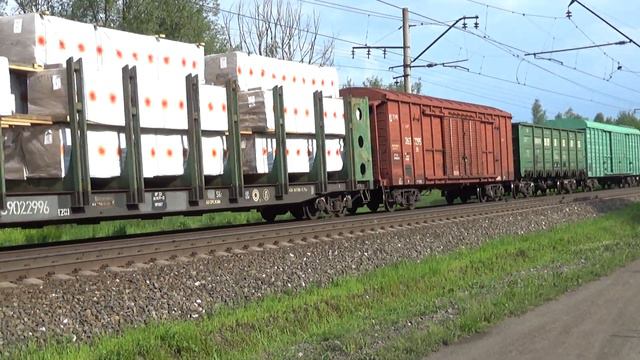 Электровоз ВЛ11-040/041А с грузовым составом смотреть онлайн