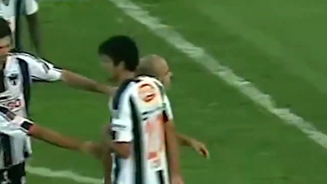 Lucas Lobos смотреть онлайн