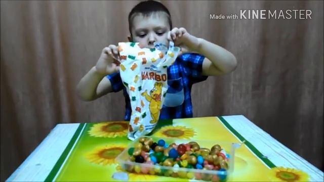 Фрукт драконий глаз или патахайя! Пробуем первый раз экзотический фрукт! Сюрпризы, много конфет! смотреть онлайн