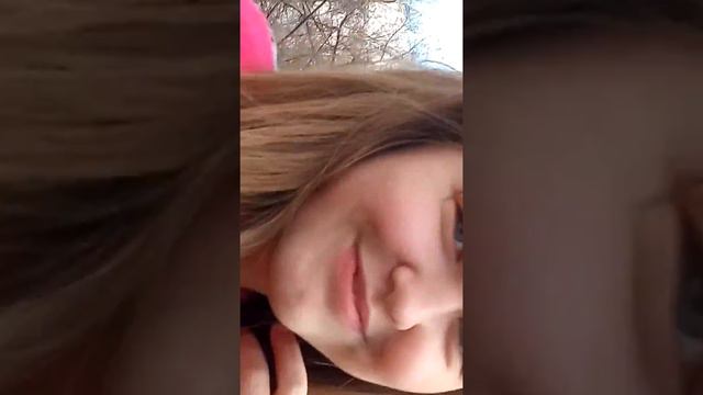 Две девушки попали в кадер случайное видео😱😰😉 смотреть онлайн